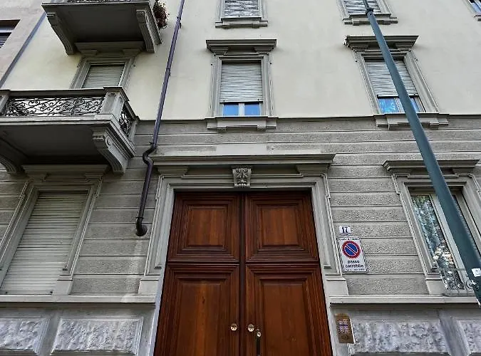 Elegante E Accogliente Appartamento A Torino